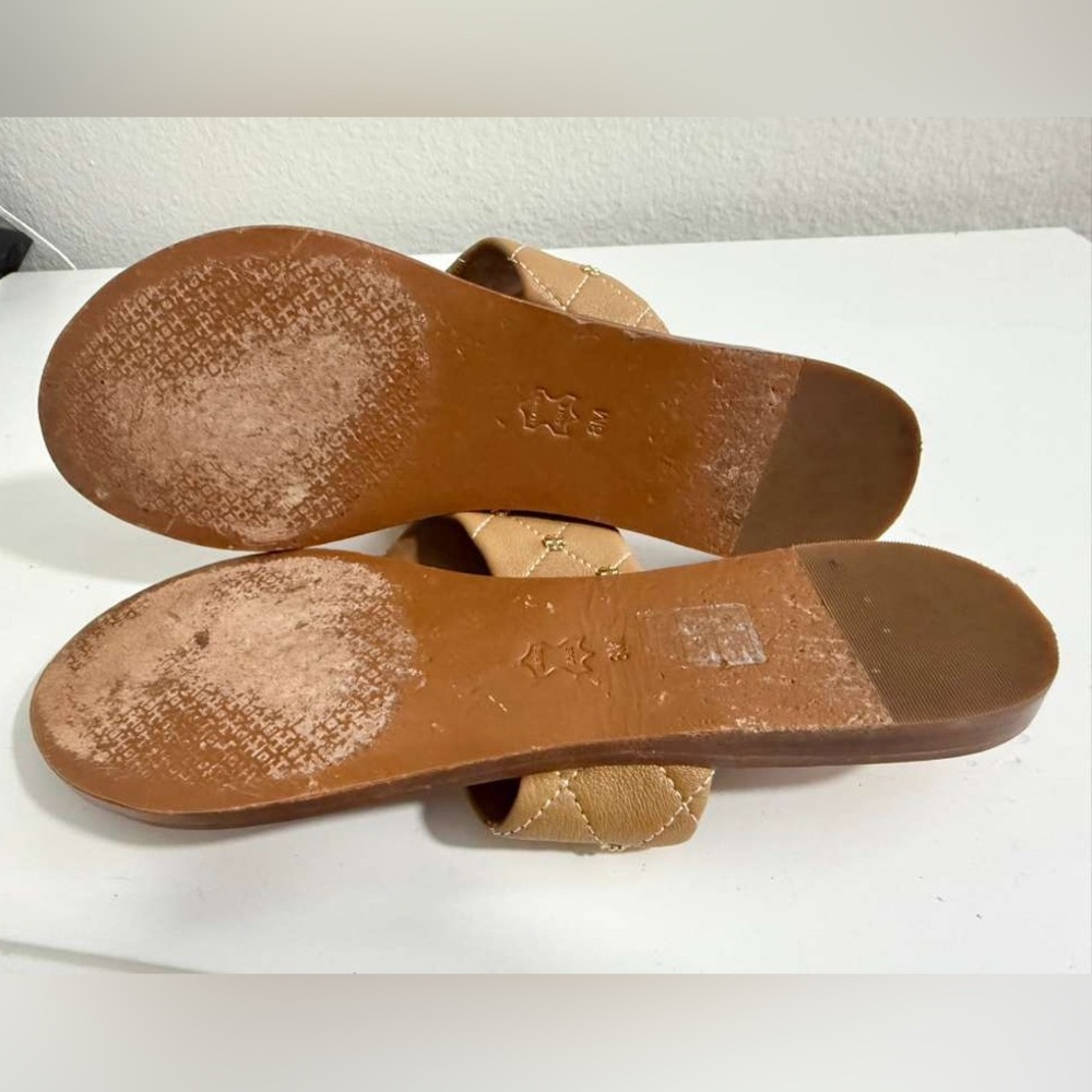 Tory Burch Tan Quilted Sandals - Picture 4 of 5